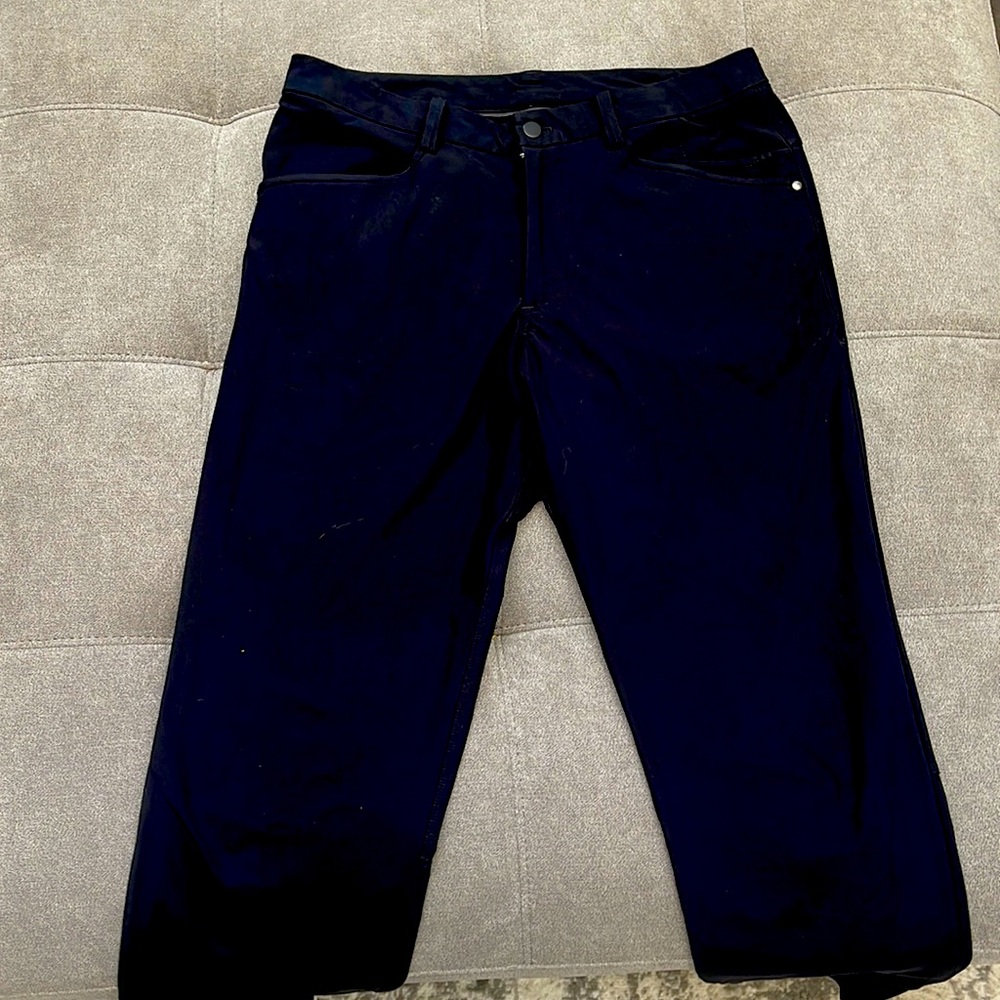 Lululemon abc pants black 32W x 33 L nice preowned condition